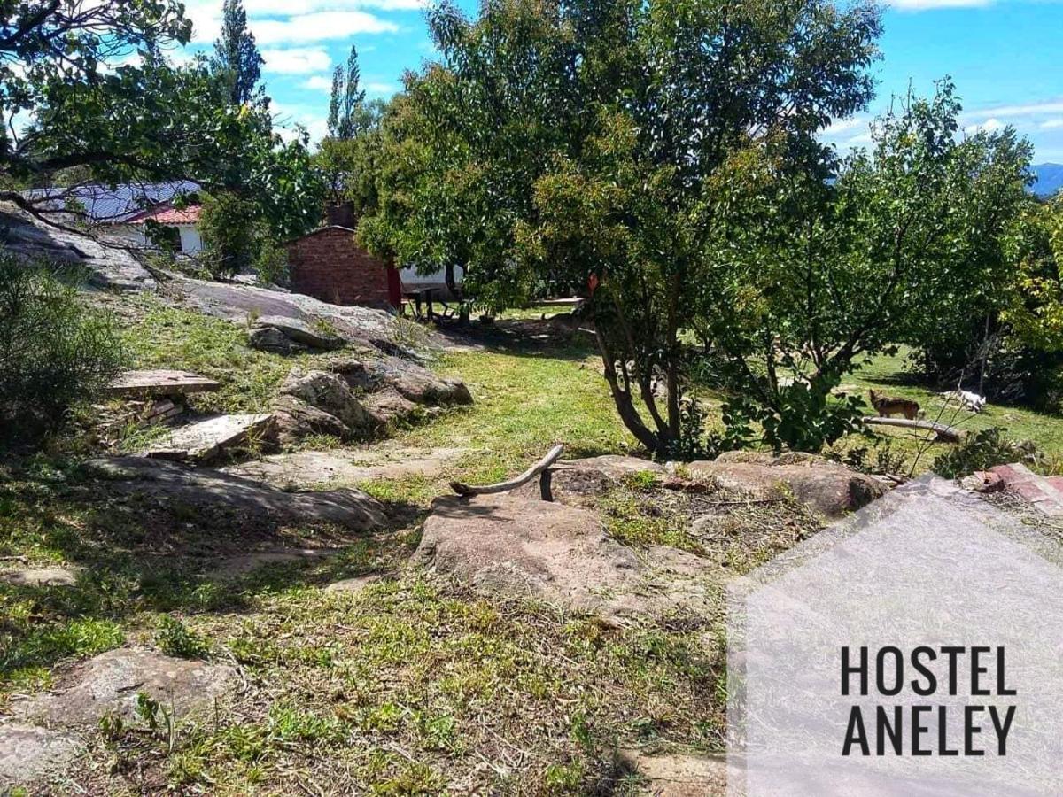 Hostel Aneley Tanti Esterno foto