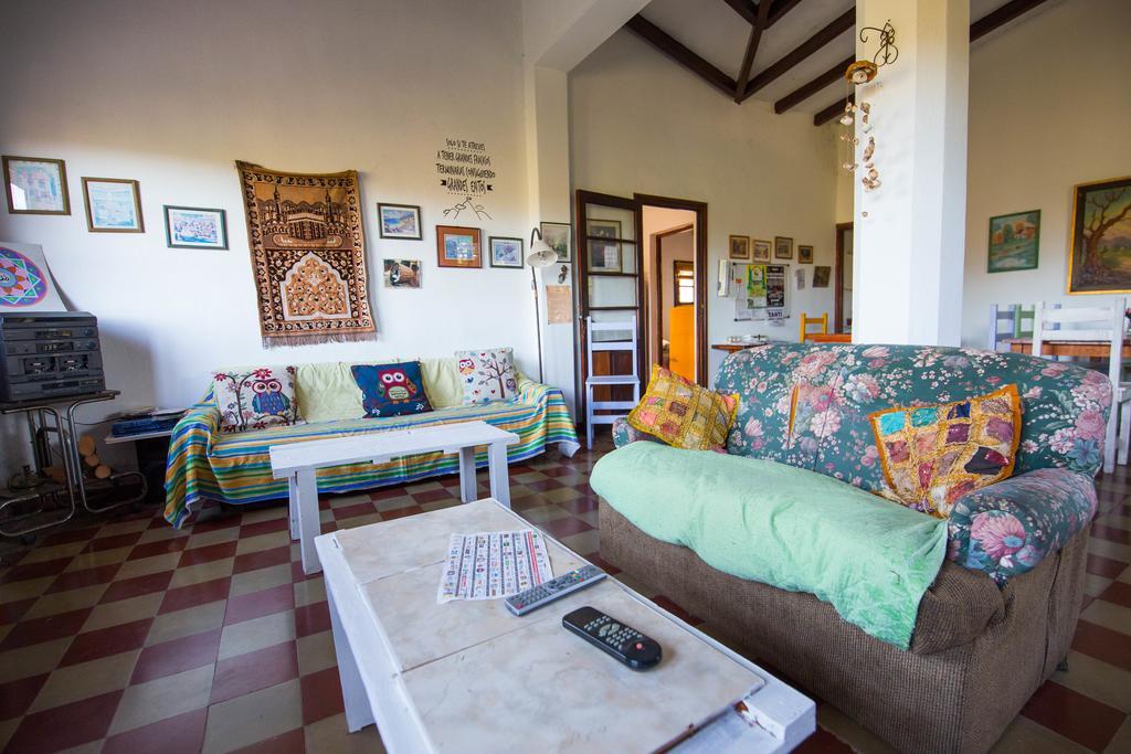 Hostel Aneley Tanti Esterno foto